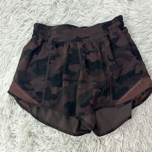 Lululemon Hotty Hot Short II *Long 4"Heritage 365 Camo Brown Earth Multi